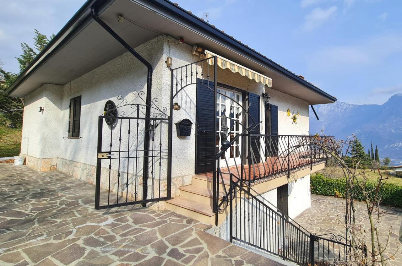 Country House Casa Marisa Garden And Lake View By Garda Domus Mea トレモージネ エクステリア 写真